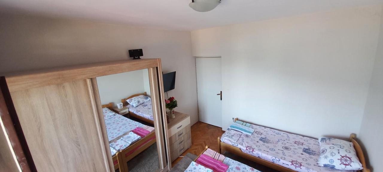 Rooms Vlaovic แฮร์เซ็ก-โนวี ภายนอก รูปภาพ